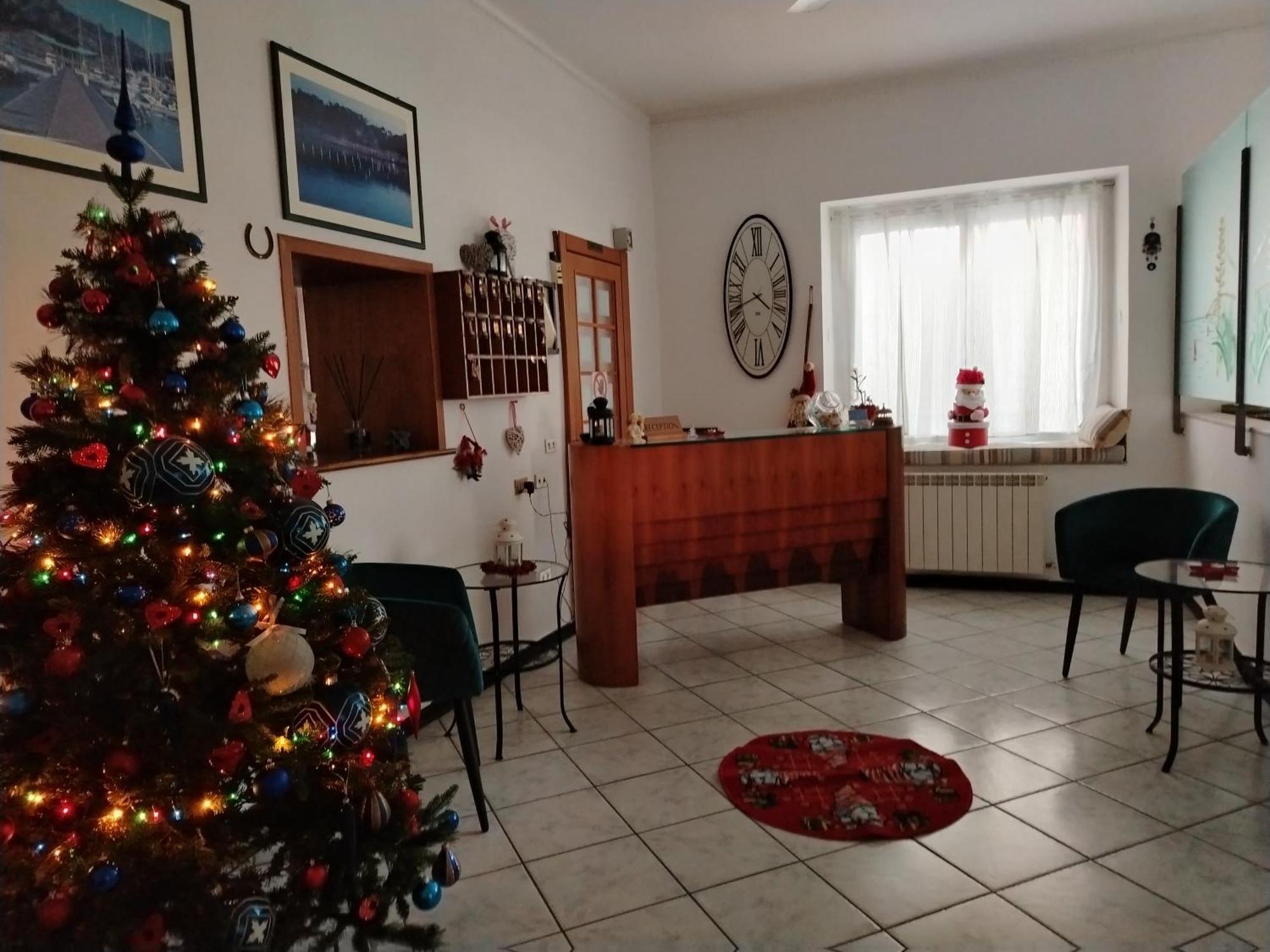 Hotel San Paolo ヴァラッツェ エクステリア 写真